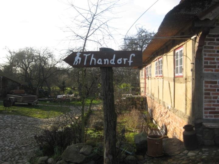 So sehen die nun gestohlenen Schilder aus